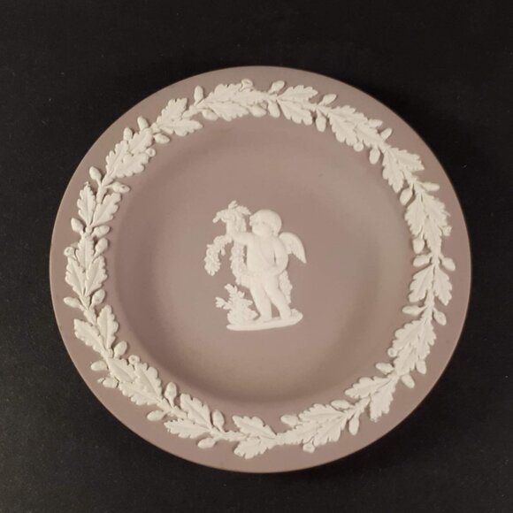 Extremely Rare !!! Wedgwood Jasperware Lilac Plate Dish Cherub - 4 1/2 inch - Picture 3 of 5